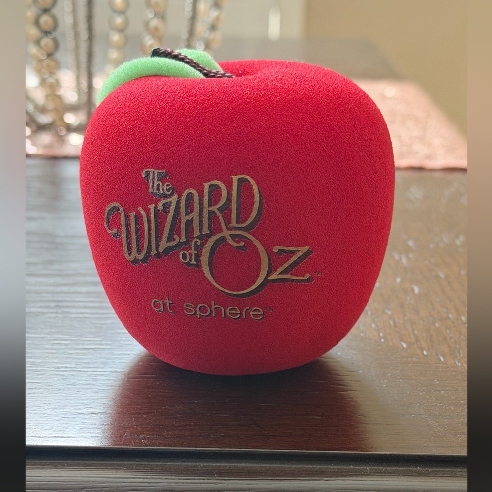 The Wizard of Oz Red Foam Apple From The Sphere - Picture 1 of 4
